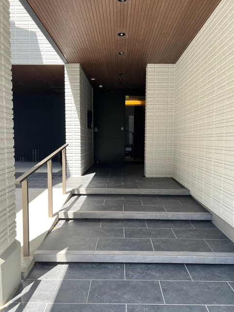 アズール南台のロビー