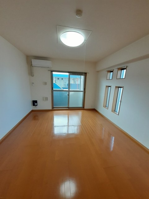 ベルクリーベの居間・リビング