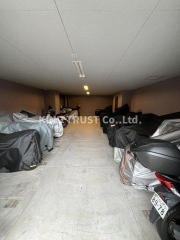 S-RESIDENCE都島の駐車場|駐車スペースもあります