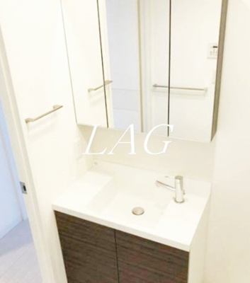 【洗面所】 | Court Station | 独立洗面台です。