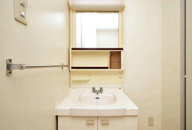 ビレッジハウス潮見タワー1号棟の洗面所