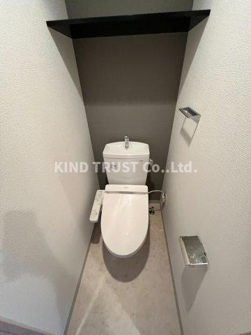 S-RESIDENCE都島のトイレ|落ち着いた色調のトイレです