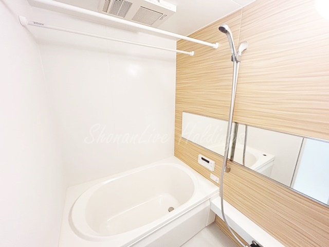 鎌倉市長谷２丁目の賃貸マンションの浴室