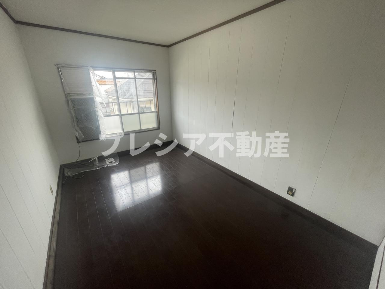 鈴谷住宅3号棟の洋室