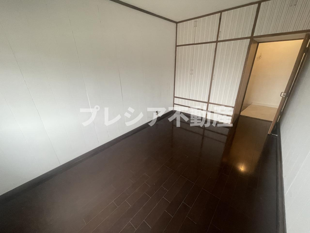 鈴谷住宅3号棟の洋室