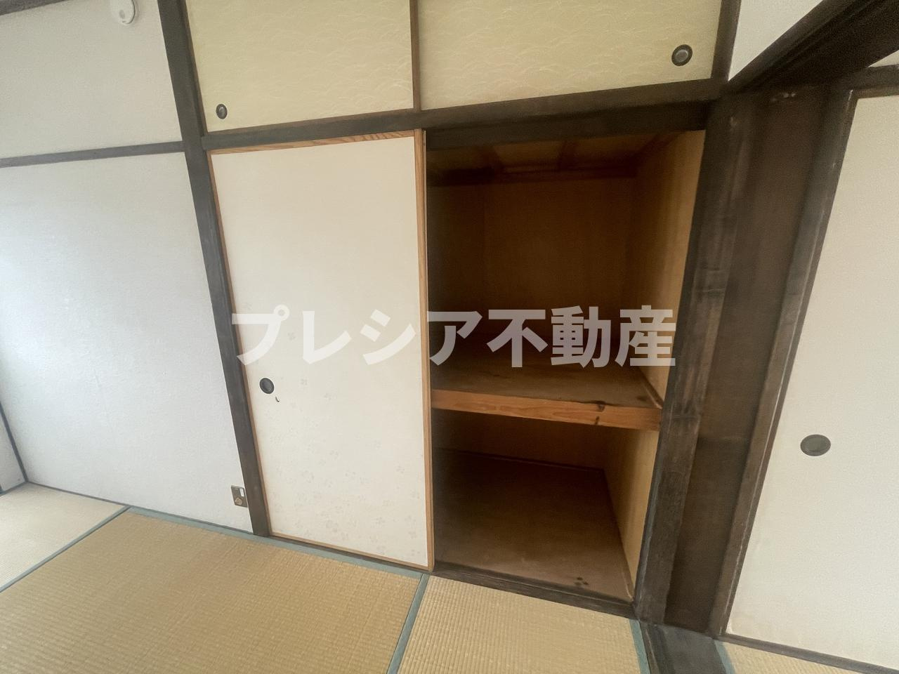 鈴谷住宅3号棟の収納