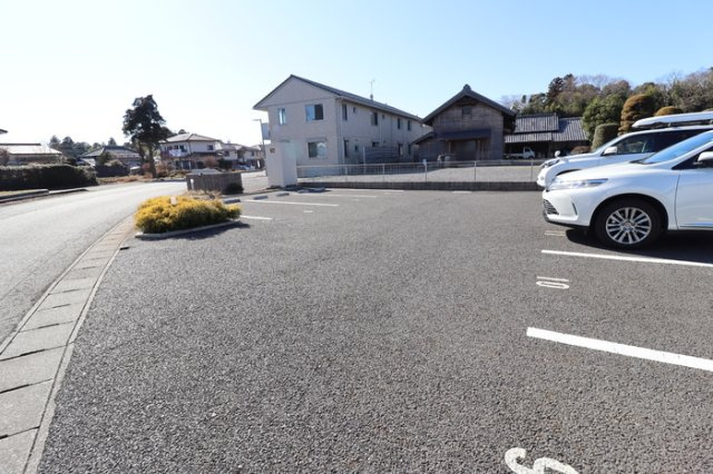 大黒屋　十四番館の駐車場|駐車スペースもあります