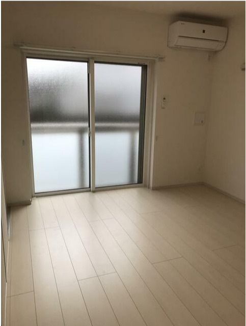 杉並区松ノ木３丁目のアパートの居間・リビング