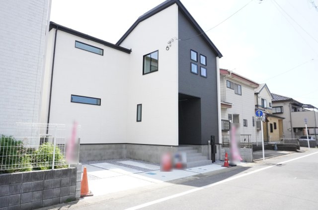 越谷市伊原2丁目 新築分譲住宅の外観