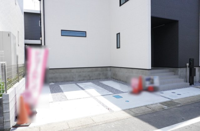 越谷市伊原2丁目 新築分譲住宅の駐車場