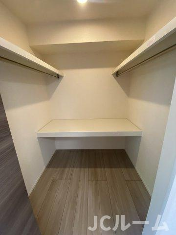 ベルファミーユの収納|同建物内の別の部屋の写真です。