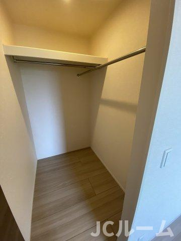 ベルファミーユの収納|同建物内の別の部屋の写真です。