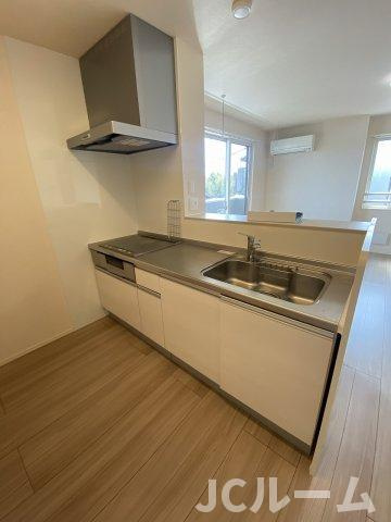ベルファミーユのキッチン|同建物内の別の部屋の写真です。