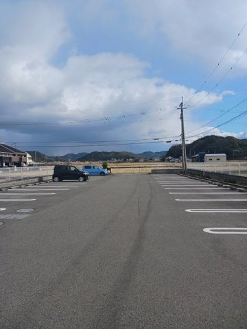 【駐車場】 | プランドール　３ | 駐車場完備です