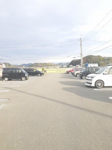 【駐車場】 | プランドール　３ | 駐車スペースもあります