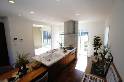 【居間・リビング】 | 東広島市八本松南１丁目