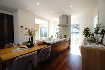 【居間・リビング】 | 東広島市八本松南１丁目