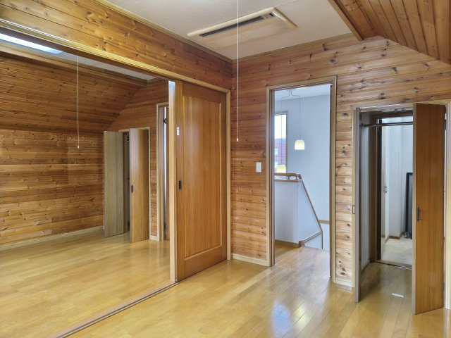 東松山市五領町中古戸建の洋室