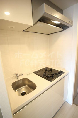 【キッチン】 | S-RESIDENCE大阪九条North | コンパクトなキッチンで掃除もラクラク