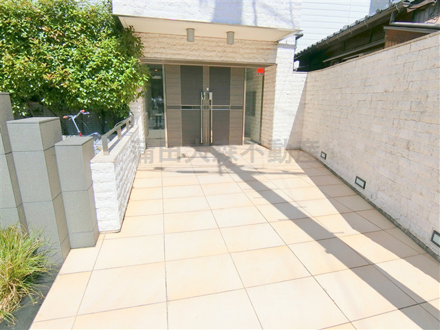 スカイコート蒲田イーストの外観