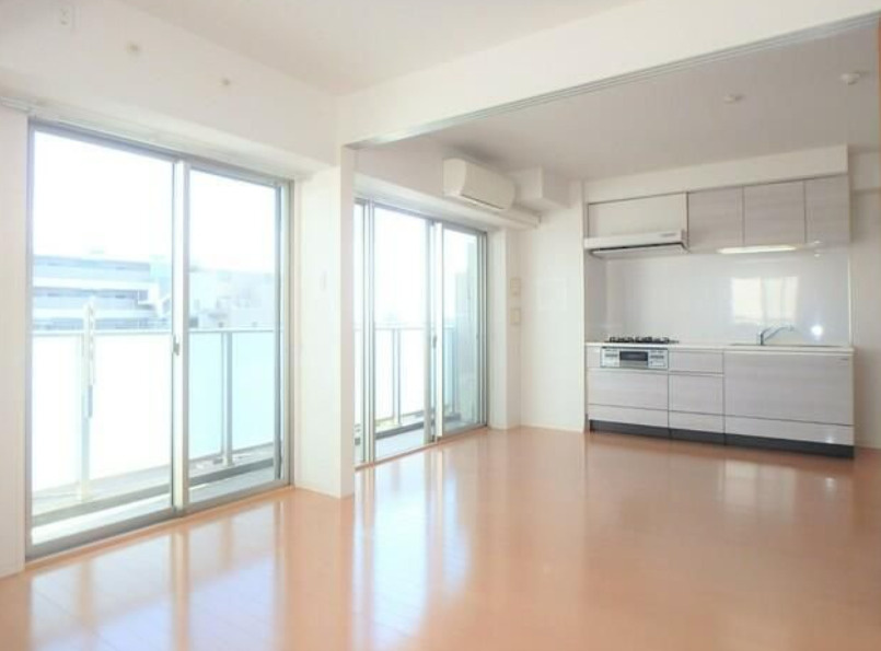 ウィスタリア調布の居間・リビング