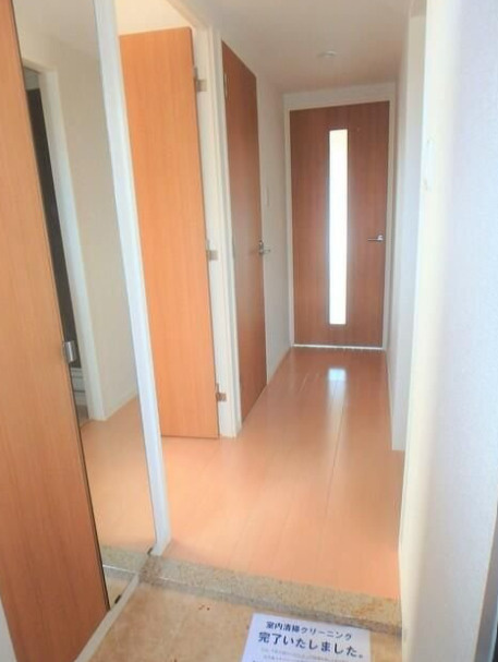 ウィスタリア調布の玄関