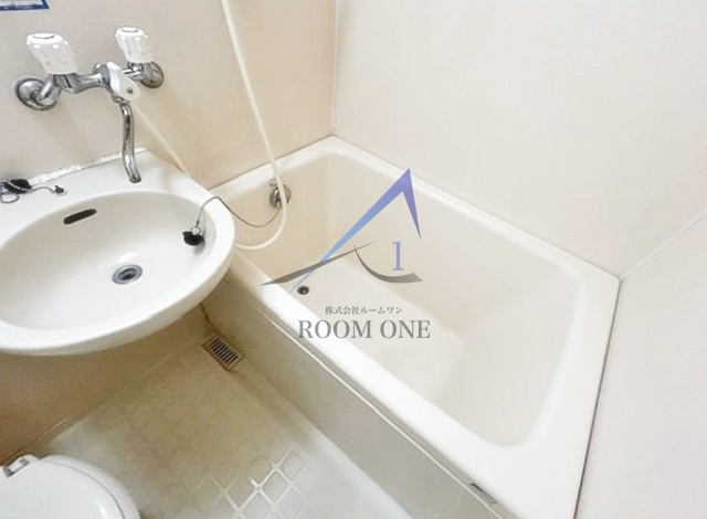 コーポシバタの浴室|お風呂です。