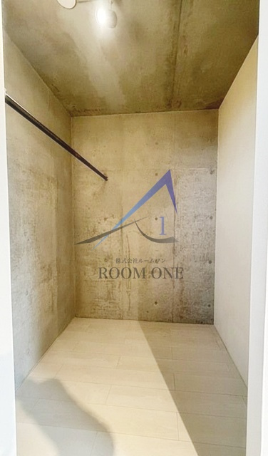 M-Style坂下の収納|ウォークインクローゼットです。