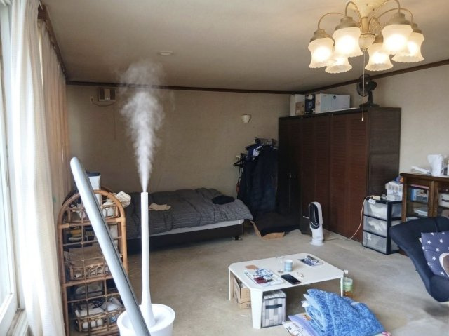 昭和中央1丁目の静かな住宅街に佇む、開放感あふれる角地の7LDK物件の洋室|洋室で叶える自由な暮らし。日当たりも良好。