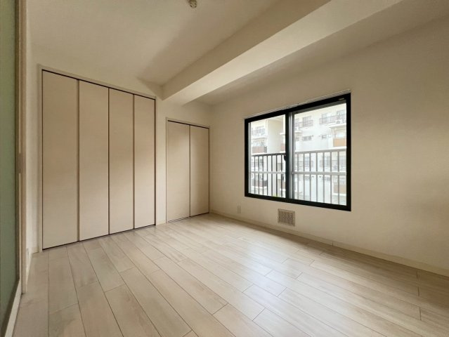 松が丘住宅14号棟の寝室
