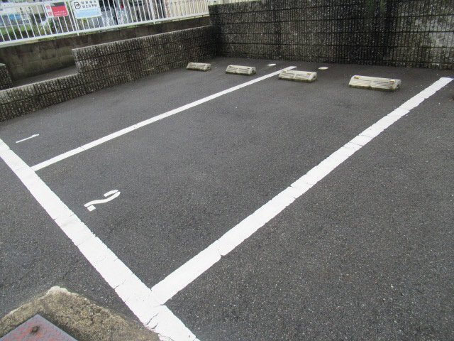 グリーンハイツ赤羽の駐車場