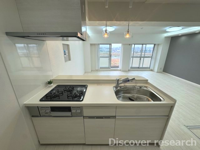 ヴェルドミール多摩川のキッチン|水栓一体型浄水器、食洗機付、魚焼きグリル付き