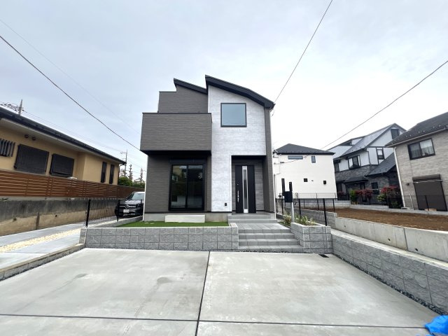 何もないが逆にイイ！と言っても、横浜市内では羨ましがられる地！住宅街に適した小庭ある外観もGOOD！な、【青葉区千草台新築戸建】の外観|物件の外観です