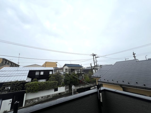 何もないが逆にイイ！と言っても、横浜市内では羨ましがられる地！住宅街に適した小庭ある外観もGOOD！な、【青葉区千草台新築戸建】の展望
