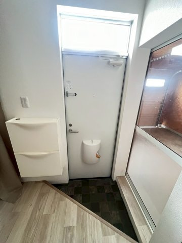 【玄関】 | ガレージCUBE　6