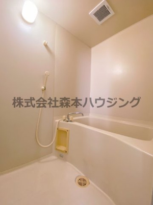 【浴室】 | 　カトレヤマンション | ゆったり過ごせるお風呂です