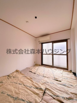 【和室】 | 　カトレヤマンション | 畳の上でゆっくりとくつろげる和室です