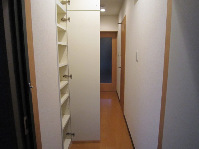 小金井市梶野町４丁目の賃貸マンションの収納
