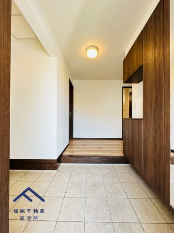 小郡市二森　戸建ての玄関