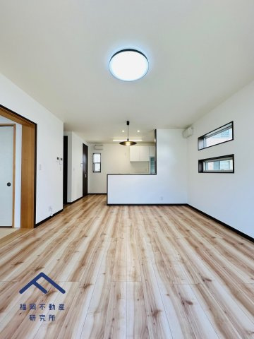 小郡市二森　戸建ての居間・リビング