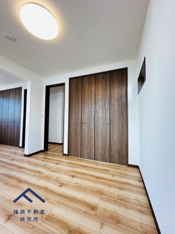 小郡市二森　戸建ての洋室