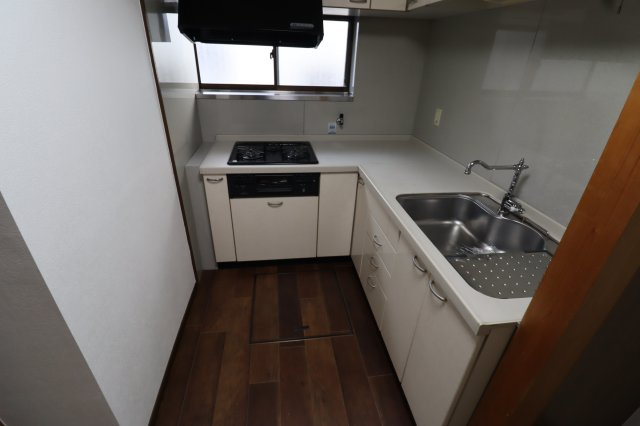深草西浦町5丁目貸家のキッチン