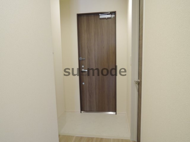 Alegria高槻本町の玄関