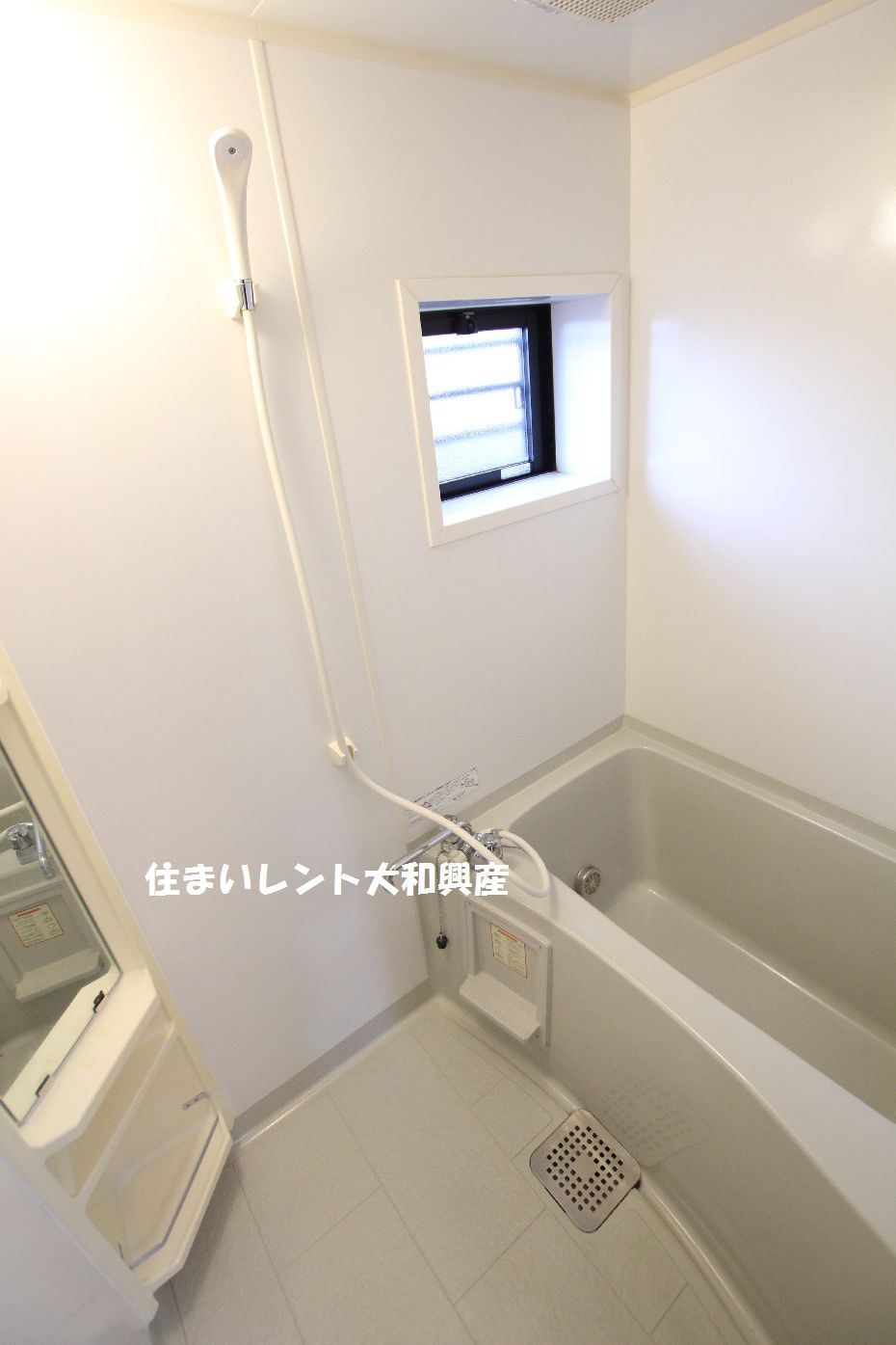 サンフルさがみ野の浴室