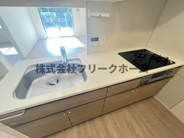 小金井市桜町２丁目の賃貸マンションのキッチン