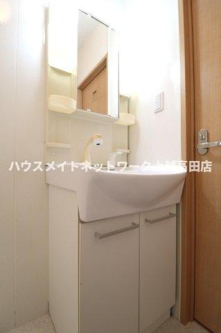 タウンコートくろい駅東 Ⅱの独立洗面台|洗髪洗面化粧台