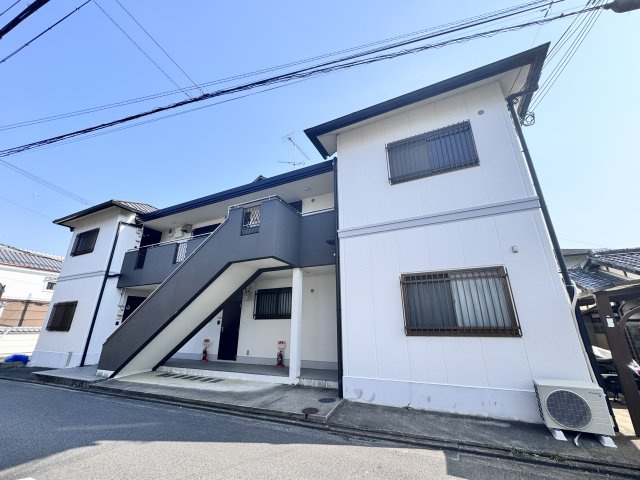 ファミーユ西条