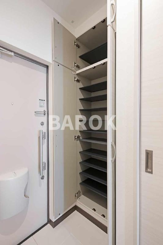 バーンメアオ　ＺｉＺｉの玄関