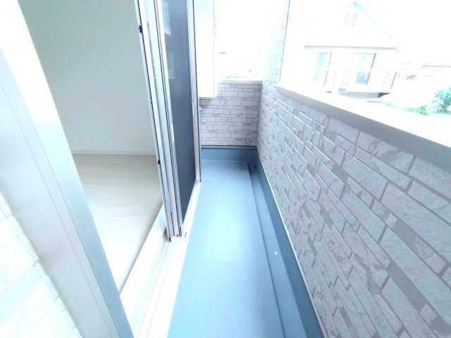 アート摂津富田のバルコニー
