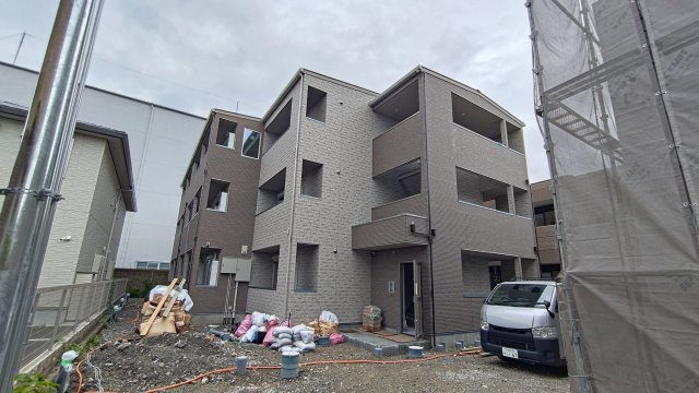 アート摂津富田の駐車場